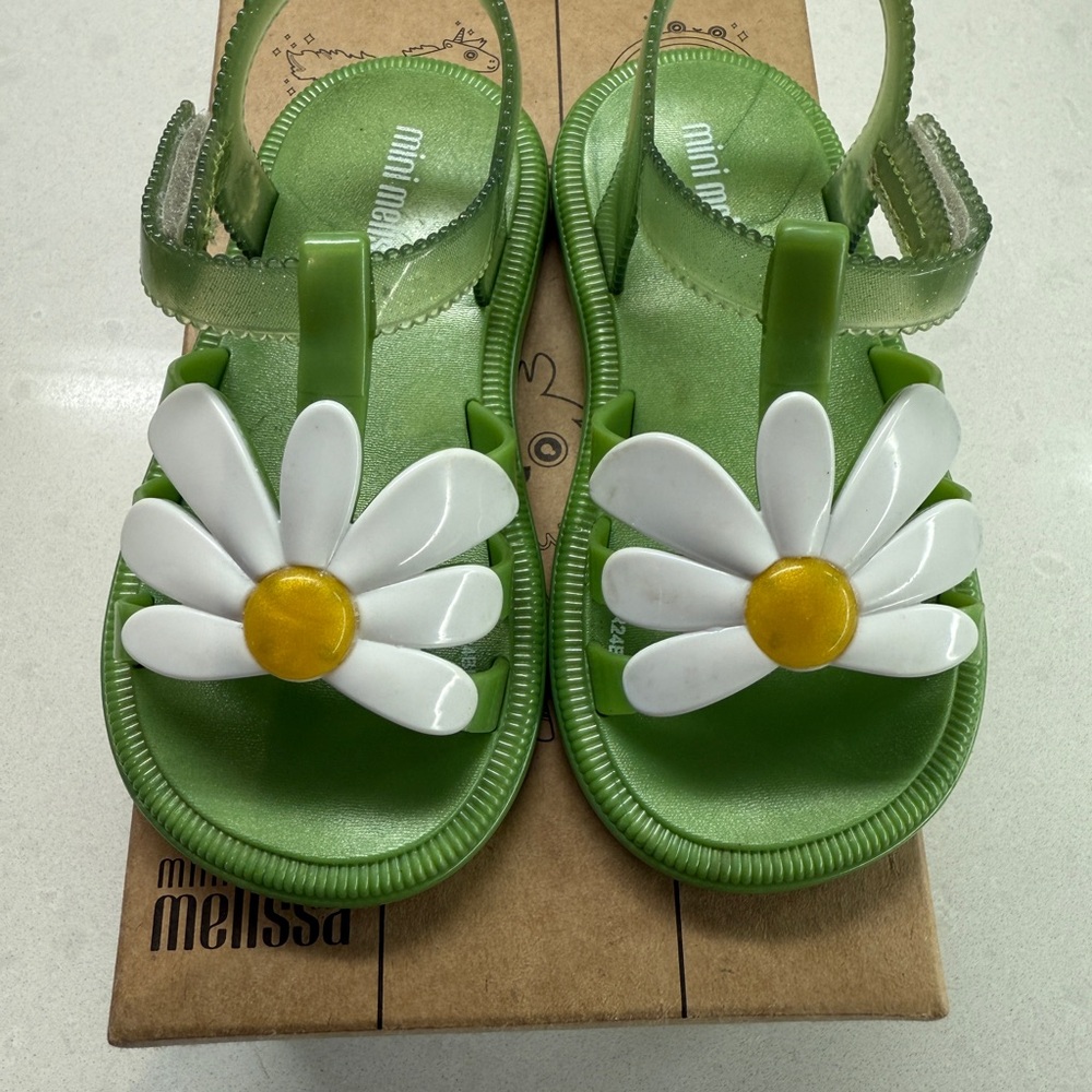 Mini Melissa Green Sandals with White Daisy Accent